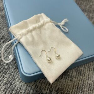Silver Pearl Dangle Hook Earrings Classy Timeless Freshwater Faux Pearl Bead✨